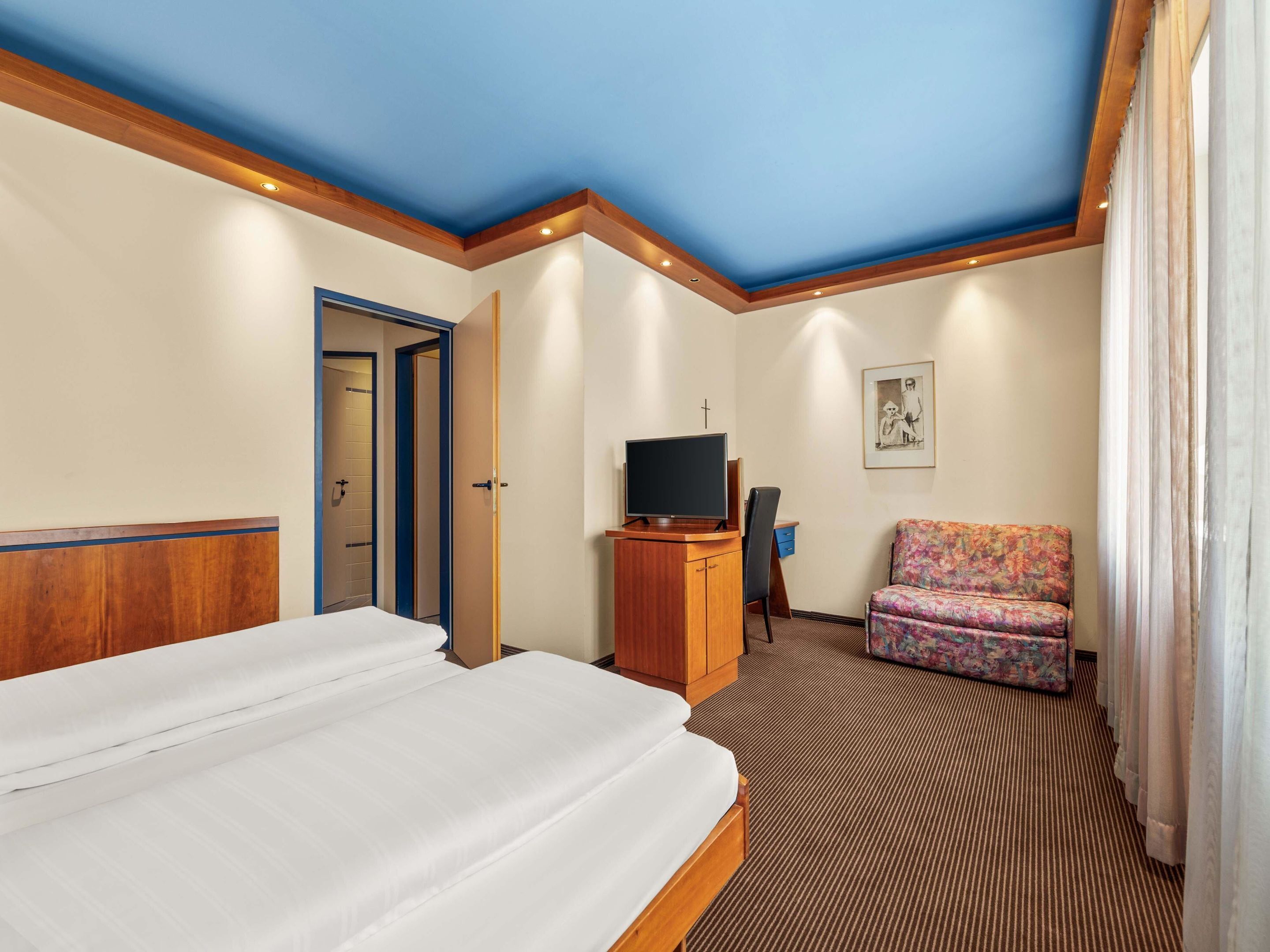 Photo - B&B HOTEL Linz City-Ost