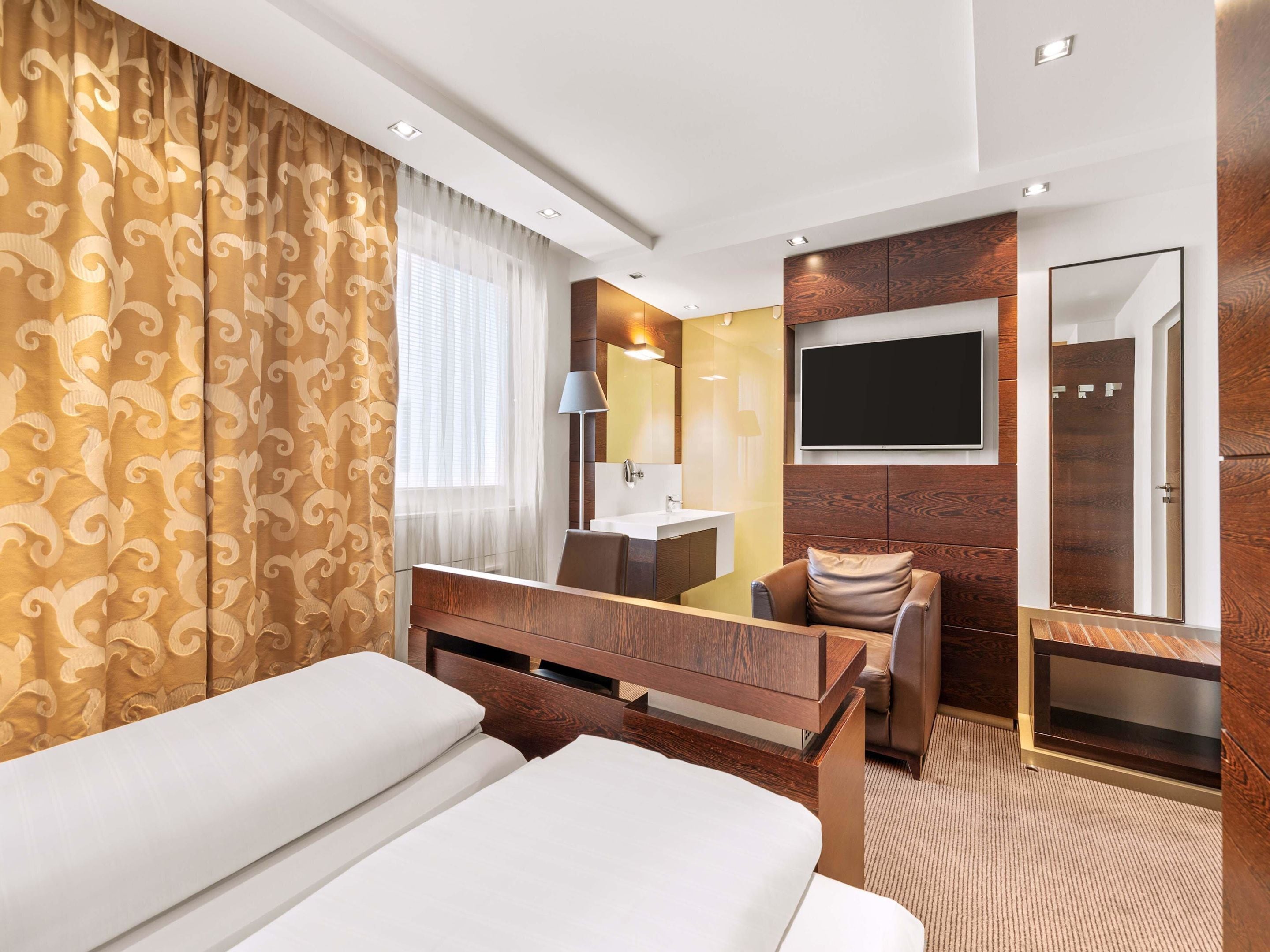 Photo - B&B HOTEL Linz City-Ost