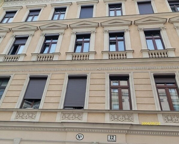 Front of property - Old Vienna Apartments (Vienna)