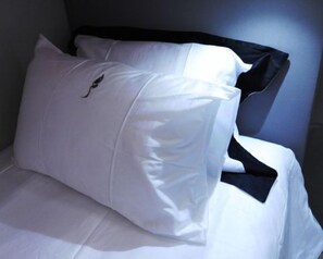 Standard Double Room (La Nomade) | Egyptian cotton sheets, premium bedding, pillowtop beds, minibar - L'Alcazar (Rabat)