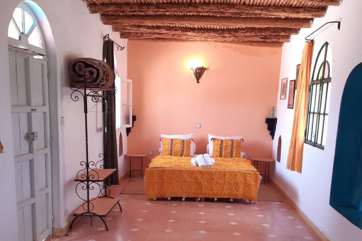 Quadruple Room, Garden View (Assilia) | Kalis bunyi, Wi-fi percuma 