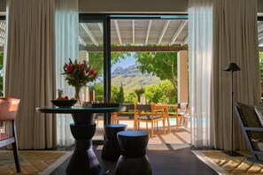 Phòng Suite Superior (Presidential Lodge 2) | Hiên