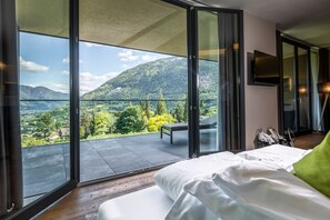 Suite Deluxe, 2 chambres, patio, côté jardin | Vue de la chambre