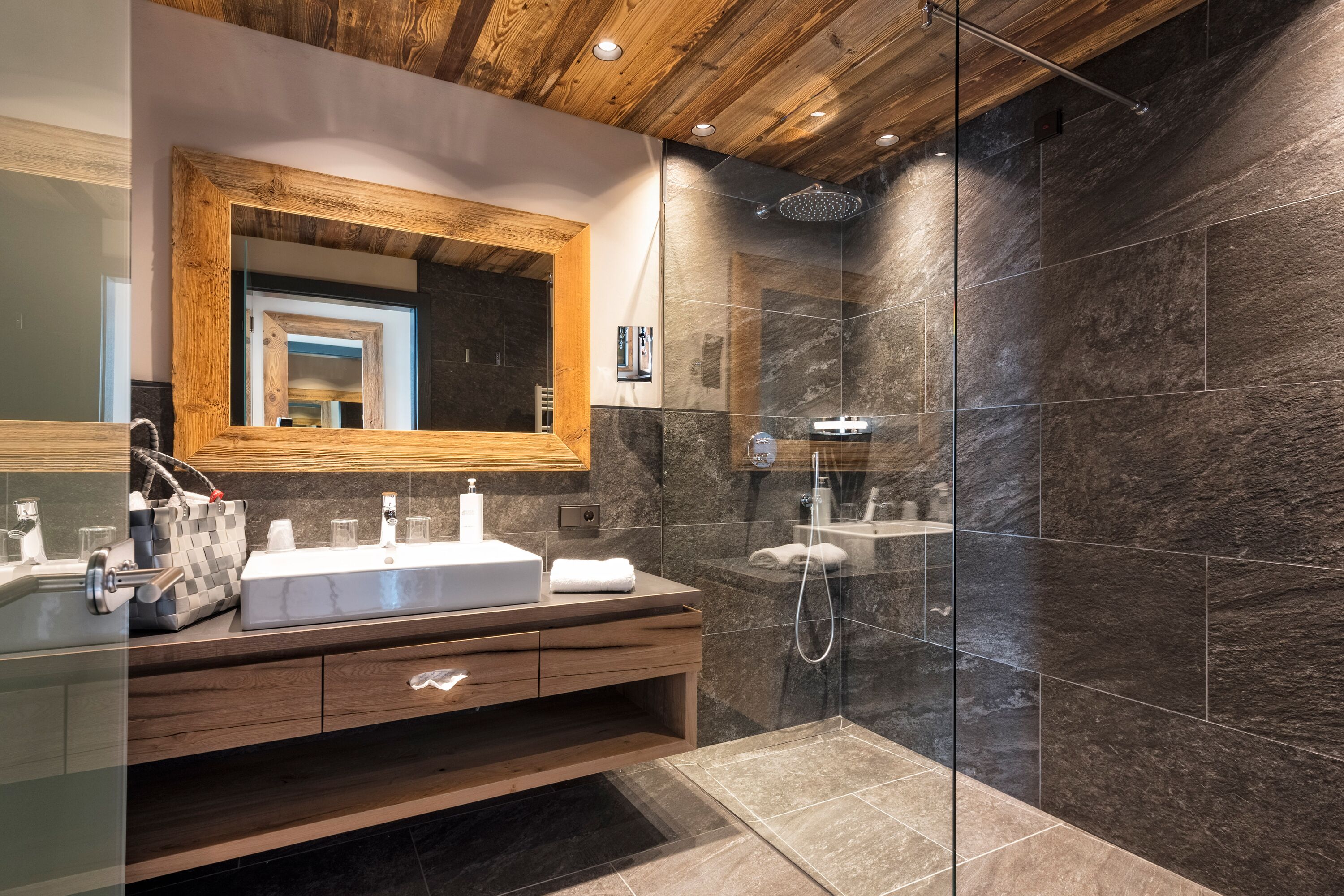 free toiletries, hair dryer, bathrobes, bidet