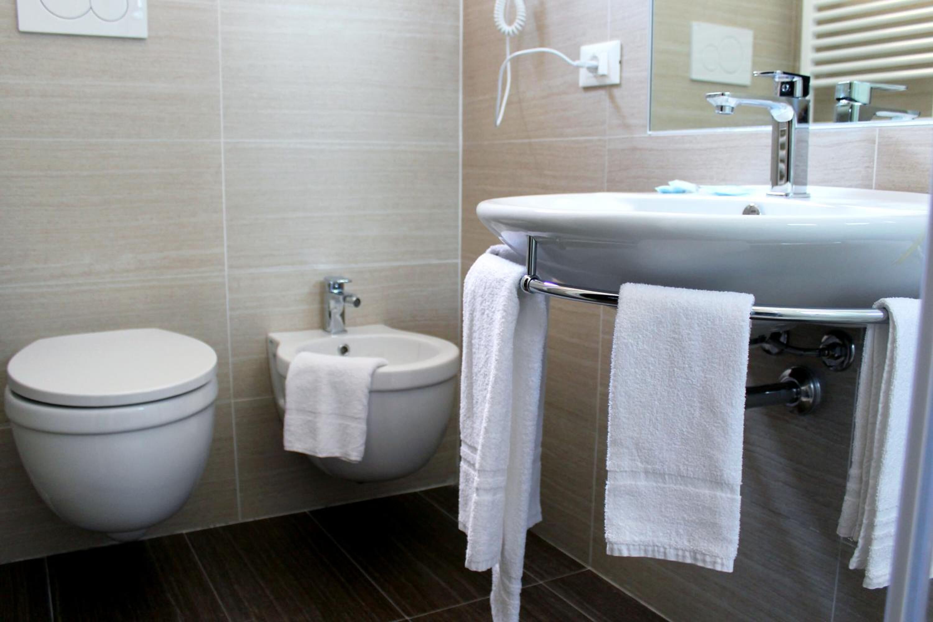 double or twin room, 1 bedroom | bathroom | shower, hair dryer, bidet, towels