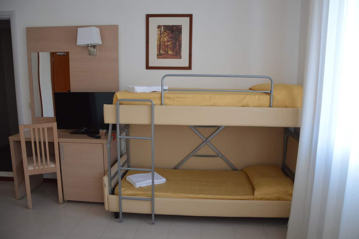 In-room safe, desk, free WiFi, bed sheets