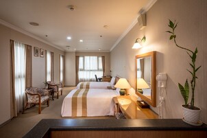 Standard Twin Room, 2 Twin Beds | Desk, soundproofing, free WiFi, bed sheets