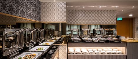 Komplett frukost varje dag (TWD 1000 per person)