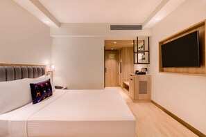 客房 (Deluxe Double Room) | 迷你吧、房內夾萬、熨斗/熨衫板、免費 Wi-Fi