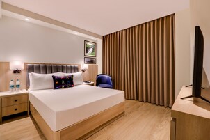 Minibar, in-room safe, iron/ironing board, free WiFi