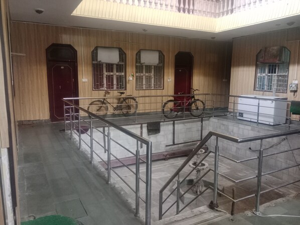 Exterior - Hotel Raj Bed & Breakfast (Agra)