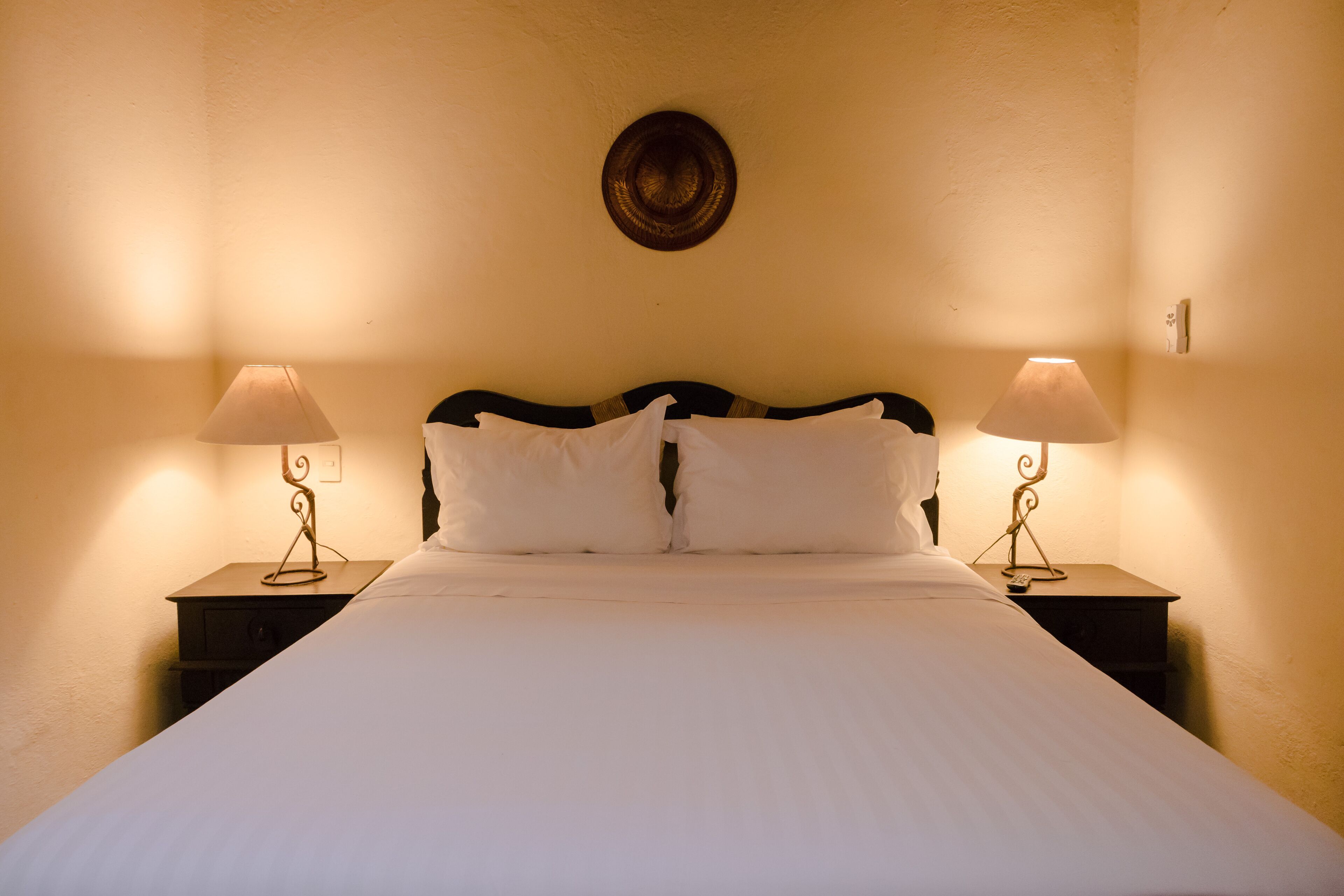 in-room safe, iron/ironing board, bed sheets