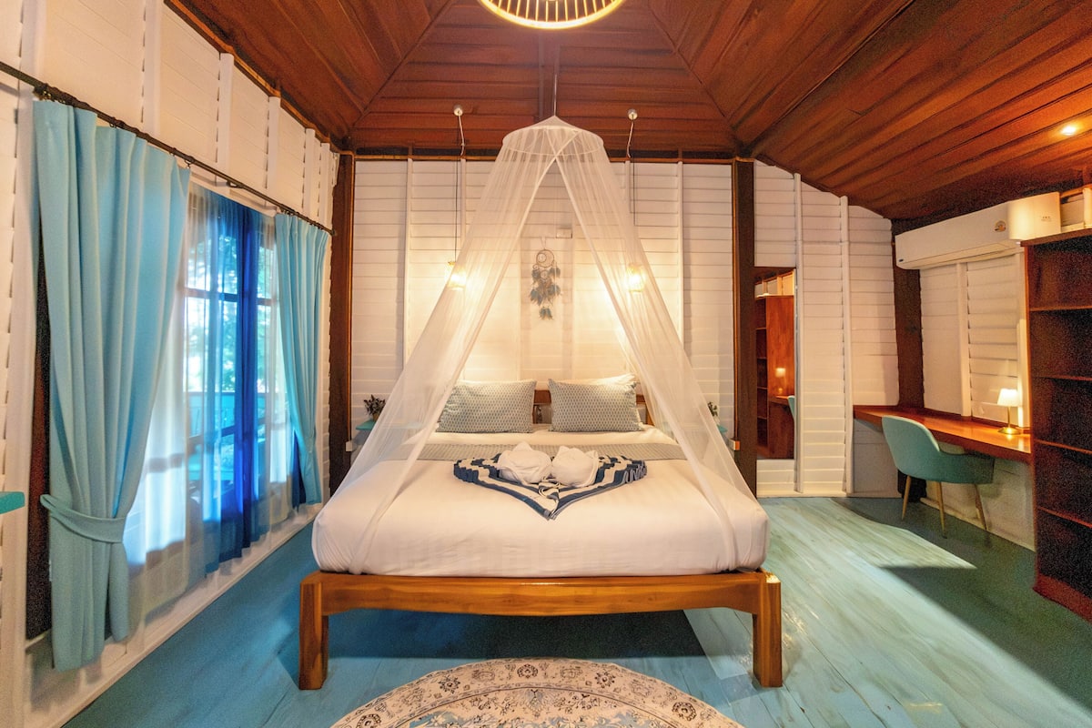 Literie de qualité supérieure, matelas Select Comfort, Wi-Fi gratuit