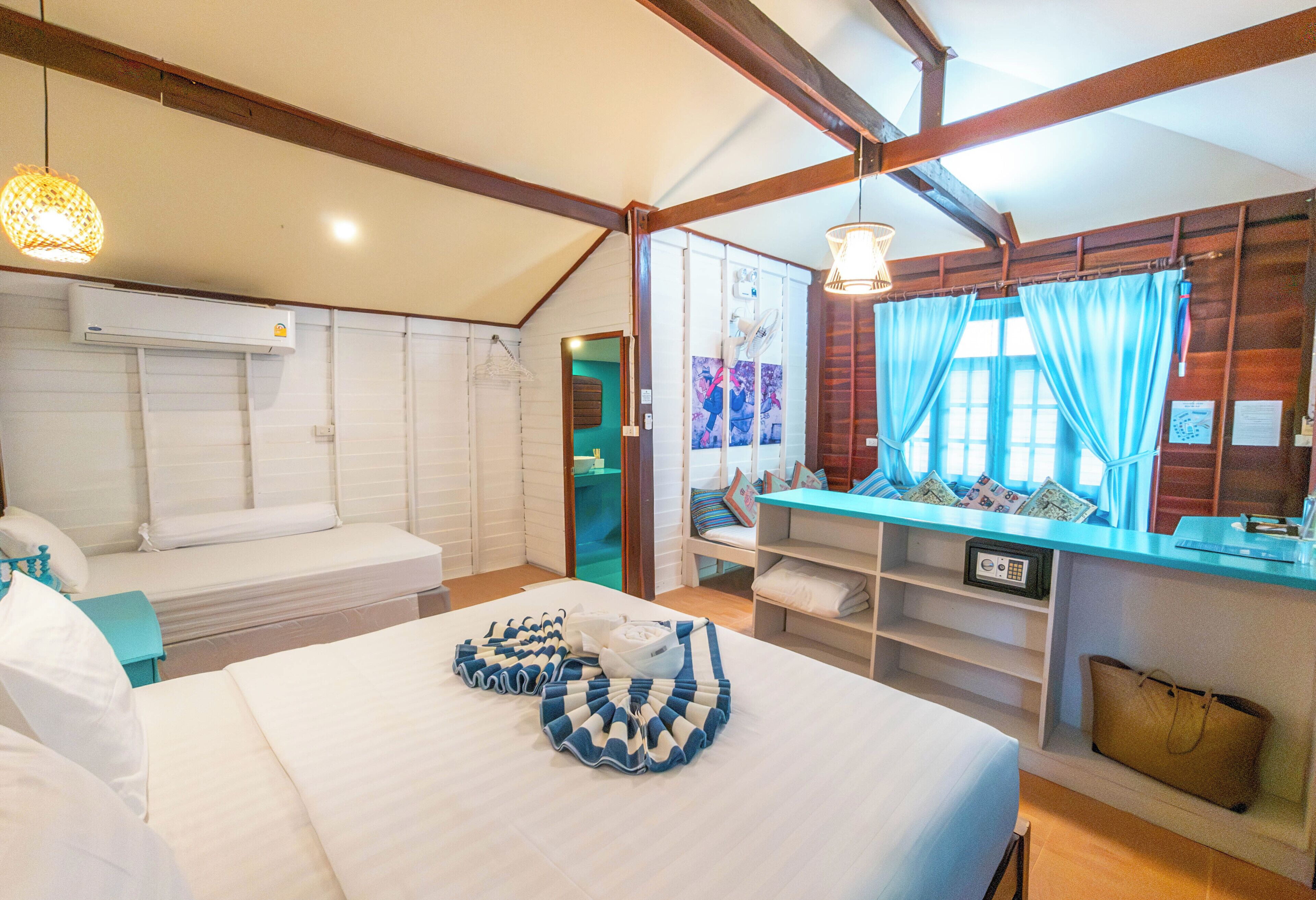 Ropa de cama de alta calidad, colchones Select Comfort y wifi gratis 
