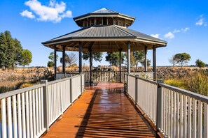 Exterior - Quality Hotel Point Cook (Point Cook)
