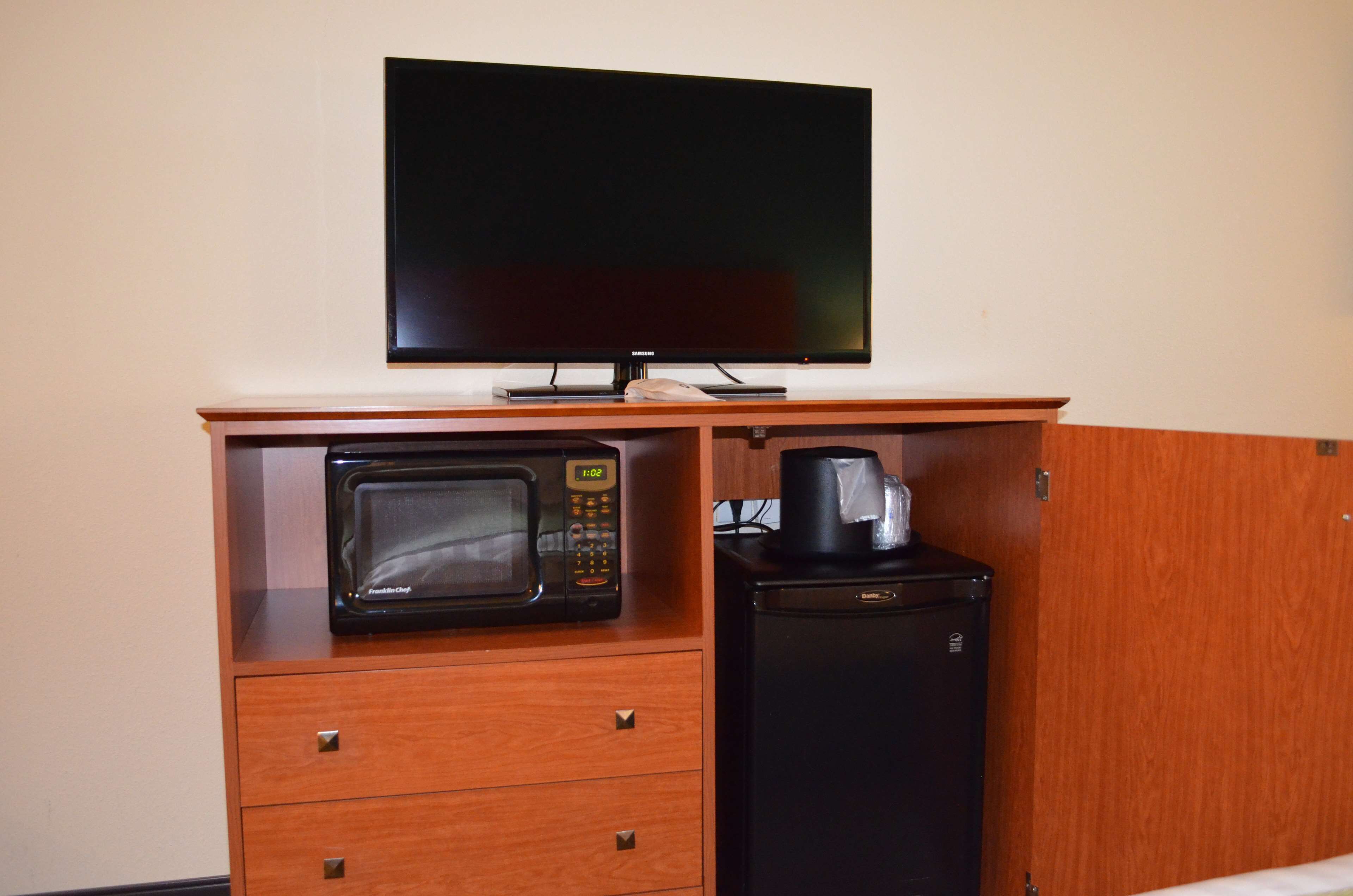 1 bedroom, desk, blackout curtains, iron/ironing board