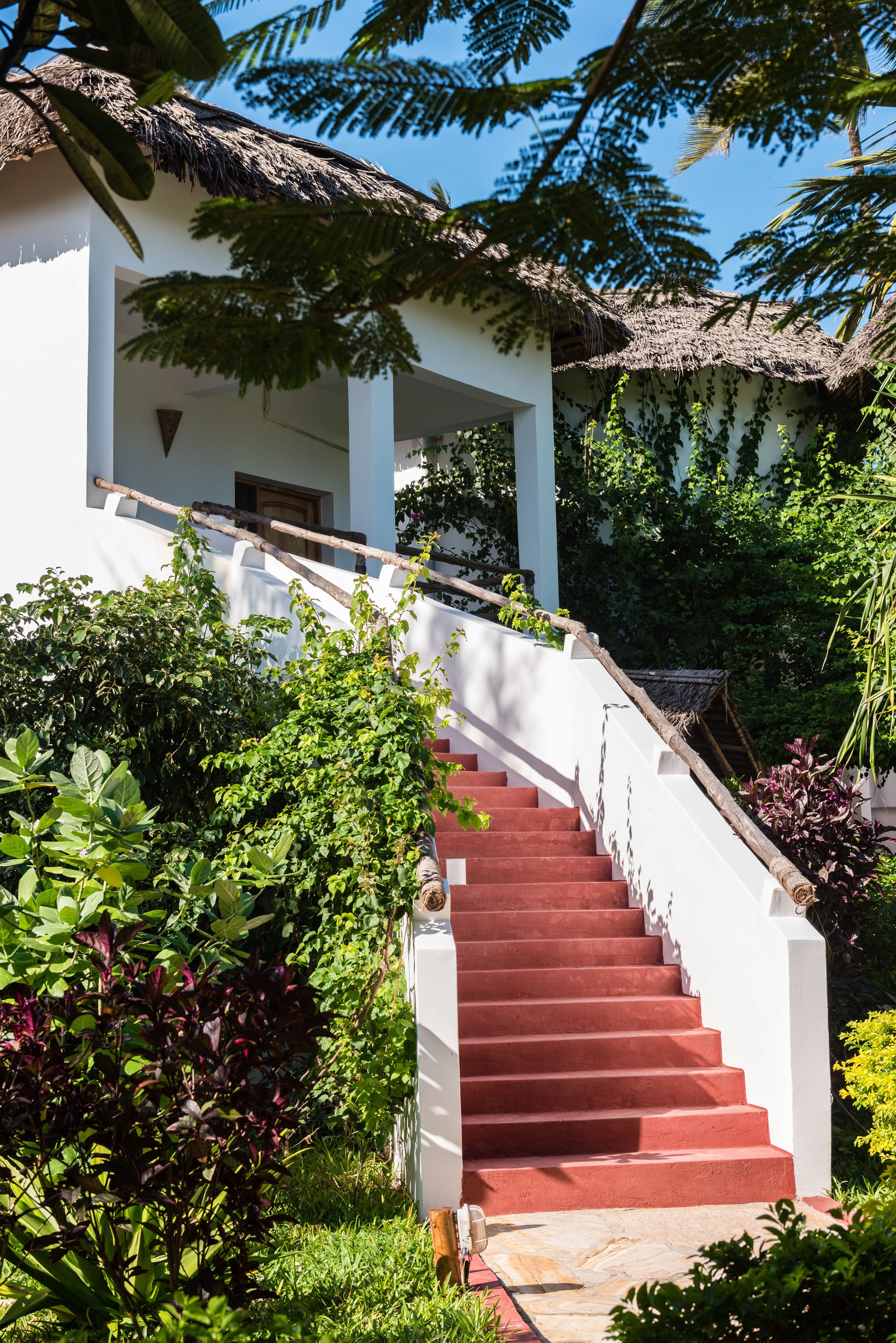 suite, garden view | property grounds