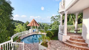 Standard King Room (Black Mango) | 1 bedroom, premium bedding, in-room safe, individually decorated