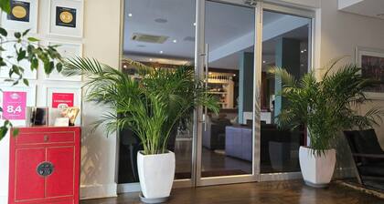 Ascot Boutique Hotel