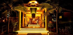 Hall