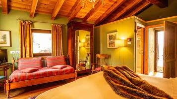 Doppia Superior | Una scrivania, Wi-Fi gratuito, lenzuola