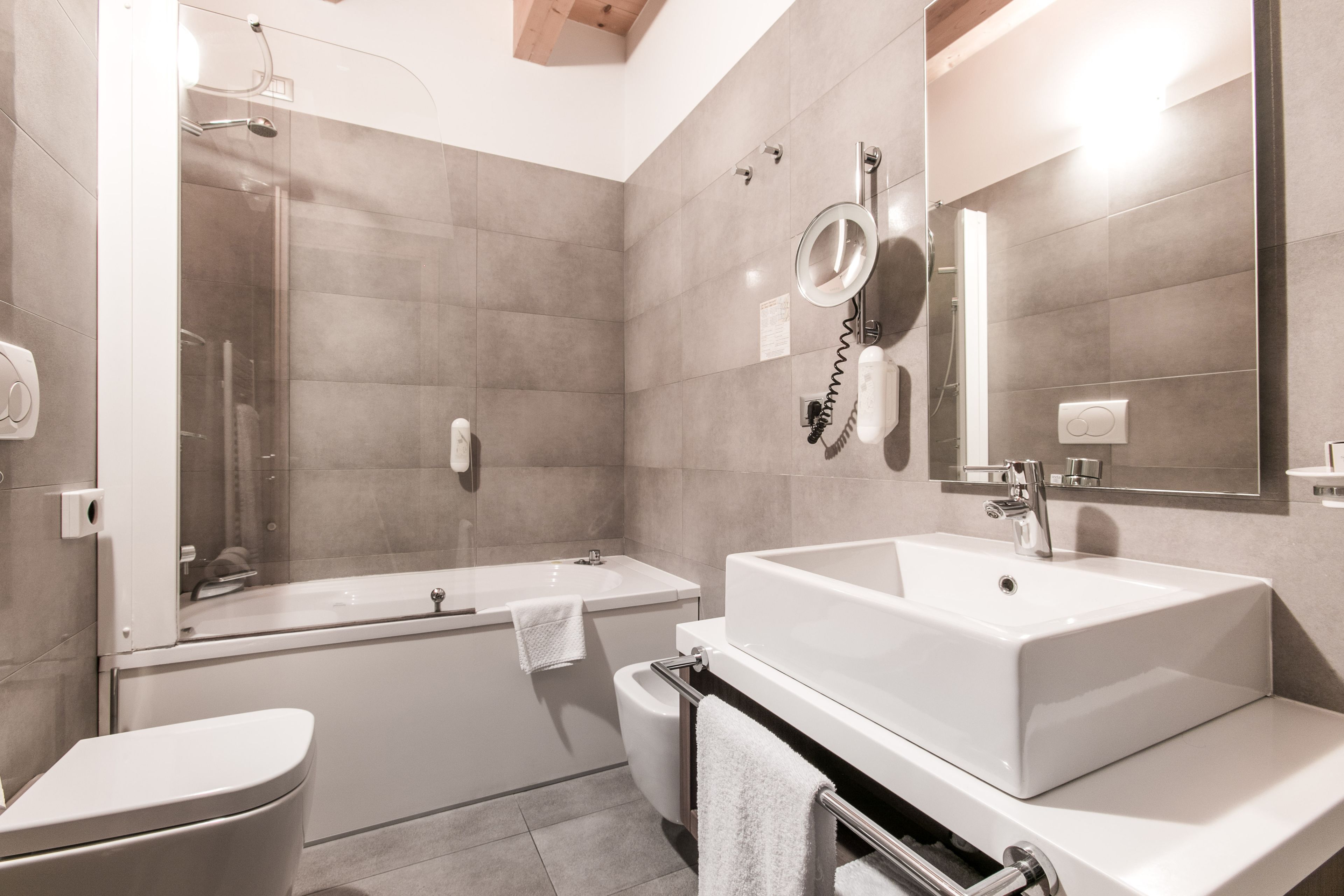 double room single use | bathroom | free toiletries, hair dryer, bidet, towels