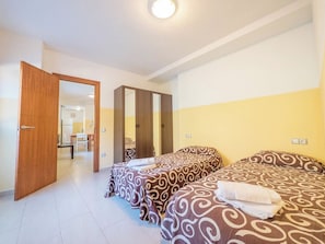 1 bedroom, cots/infant beds, WiFi - Apartaments AR Espronceda (Blanes)