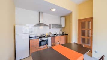 Apartment, 1 Bedroom, Ground Floor | Private kitchen | Fridge, microwave, stovetop, toaster
