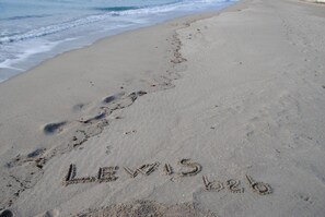Beach nearby - Lewisrooms Domo (Cagliari)