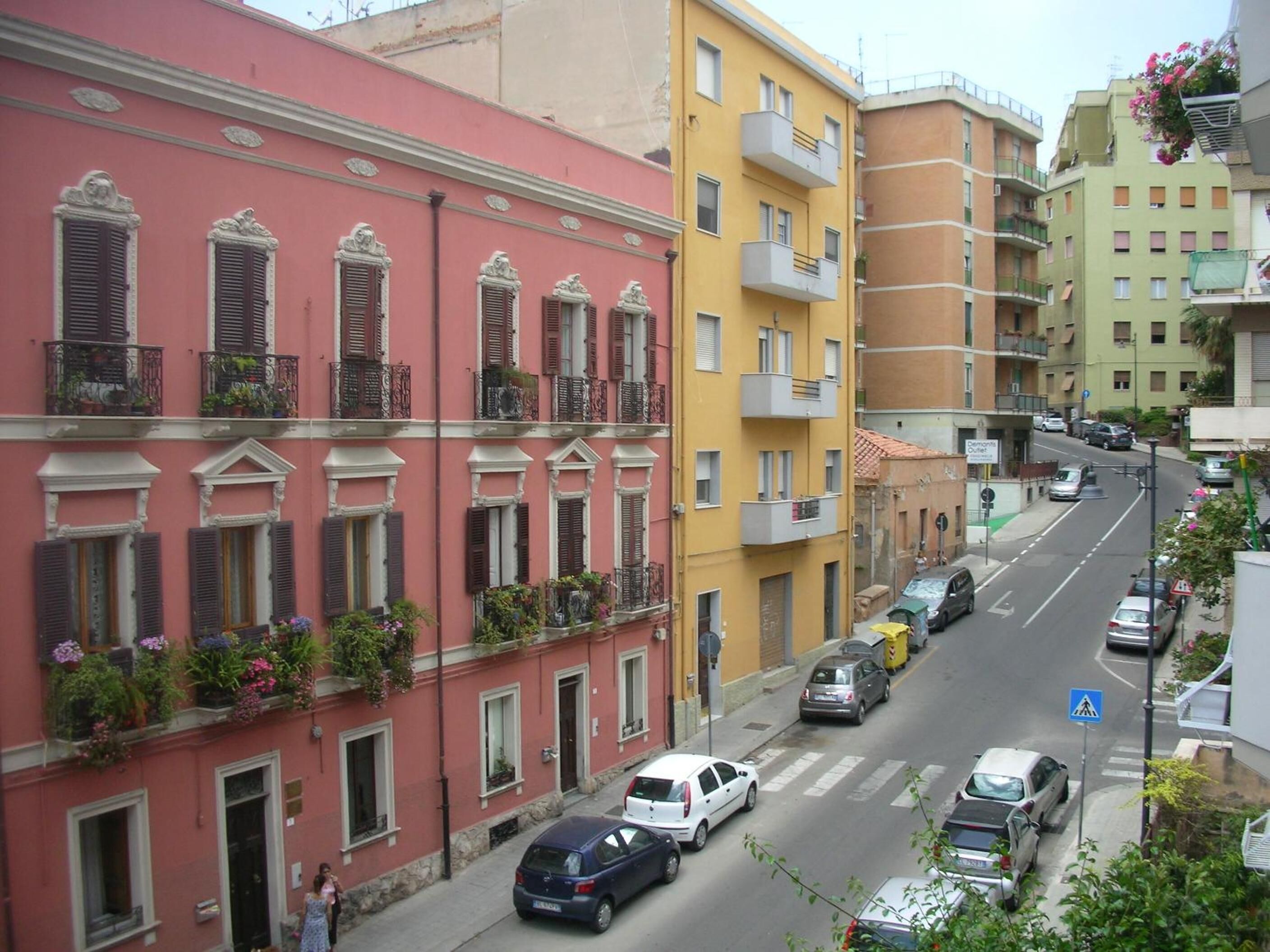 Photo - Lewisrooms Domo