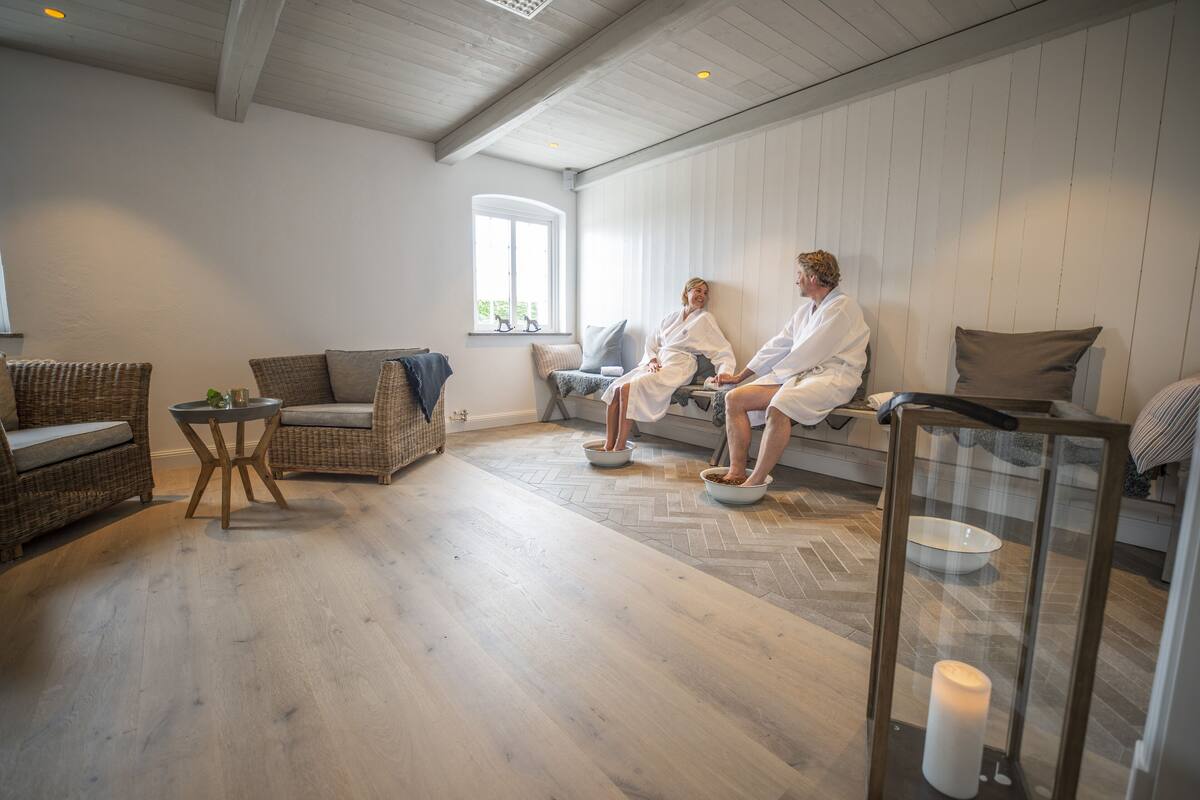 body treatments, swedish massages, body wraps, body scrubs, facials