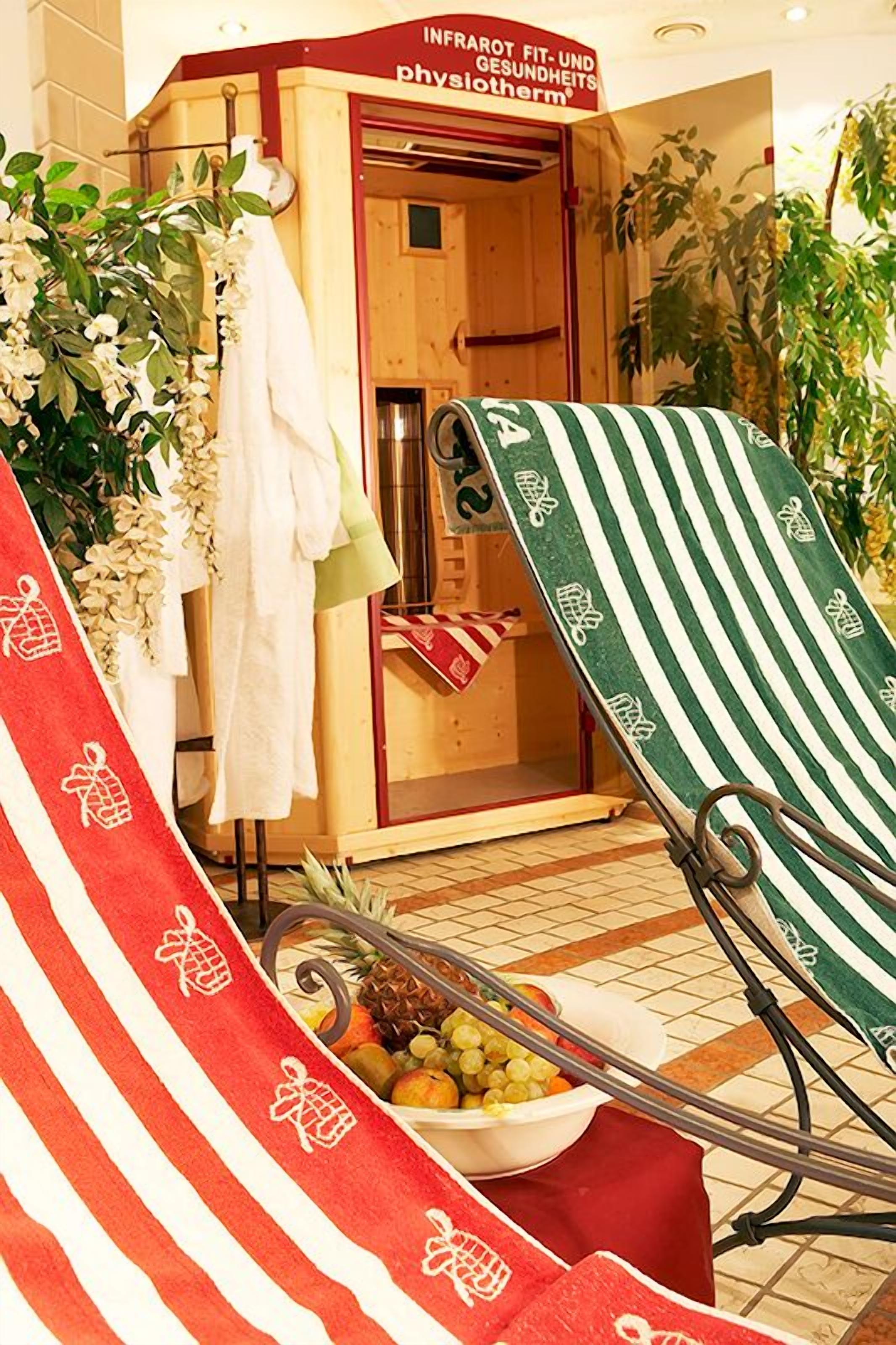 Un sauna, baño turco/hammam, salas de tratamiento o masajes, masajes