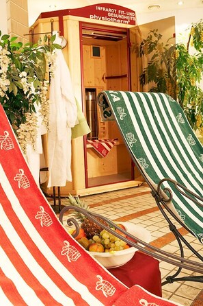 Sauna, Turkish bath/hammam, massage/treatment rooms, massages - Hotel Panther (Saalbach-Hinterglemm)