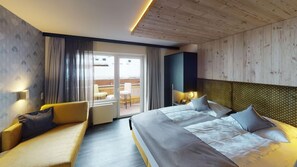 Premium bedding, down duvets, minibar, in-room safe