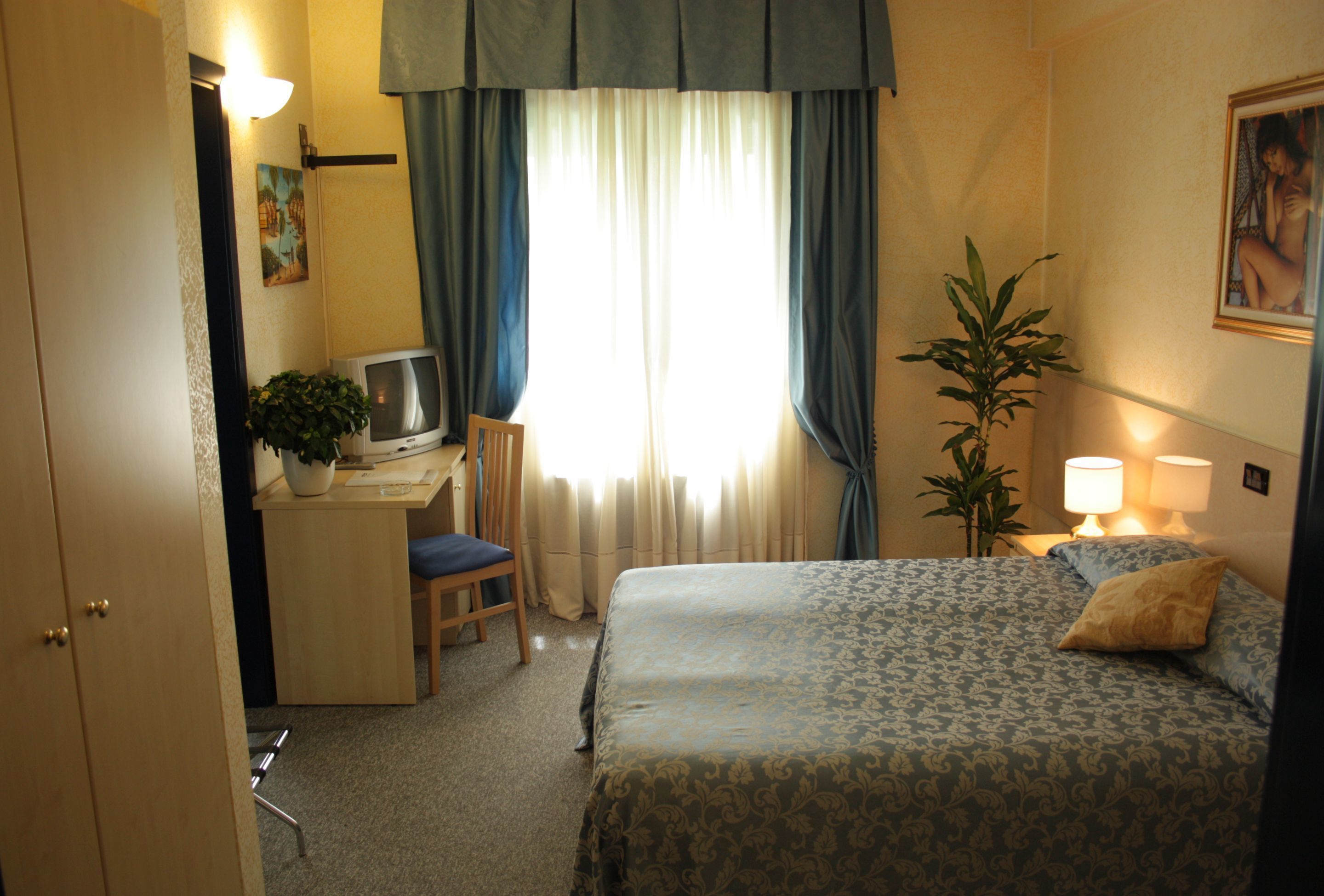 basic double room | view from room