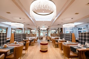 Dining - Vitalhotel Gosau (Gosau)