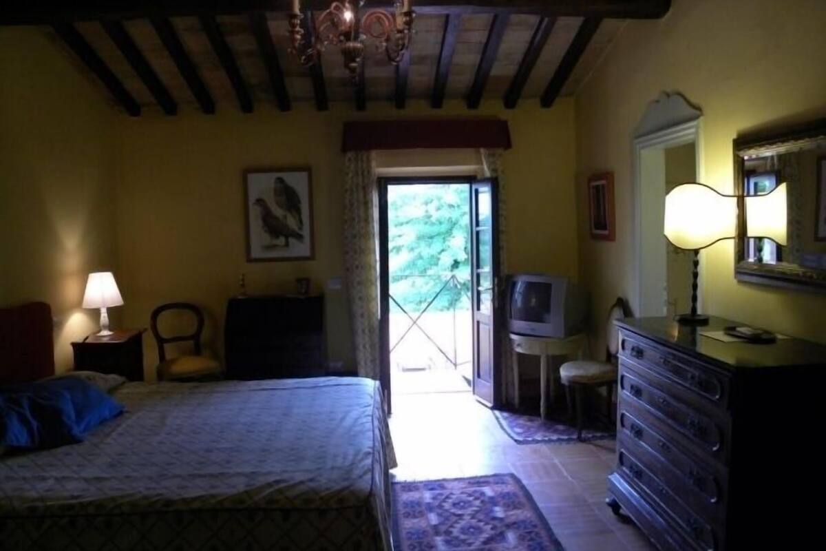 Egyptian cotton sheets, premium bedding, down comforters