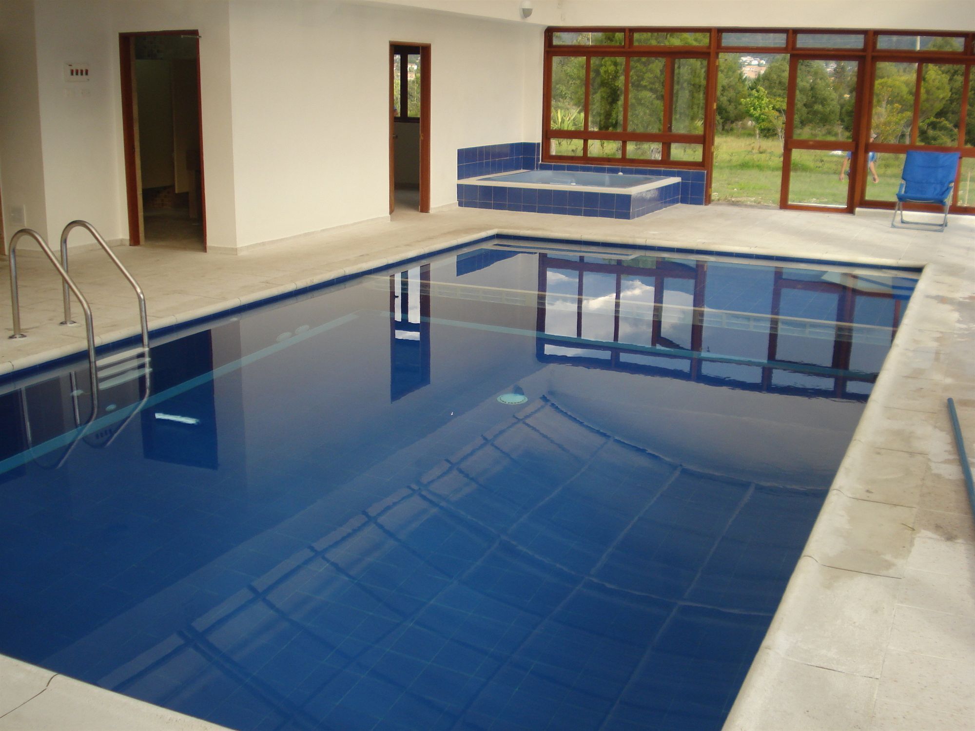 Indoor pool, outdoor pool