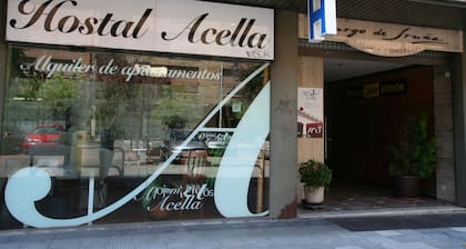 Hostal Acella