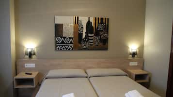 Economy Double or Twin Room with Private Bathroom | Premium bedding, soundproofing, iron/ironing board