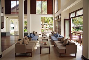 Siddeområde i lobbyen