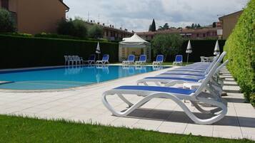 Outdoor pool, sun loungers