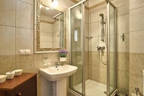 Standard Apartment, 1 Bedroom, Mountain View | Bathroom | Shower, free toiletries, hair dryer, towels - VISITzakopane Sun Apartments (Zakopane)