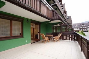 Departamento estándar, 1 habitación, vista a la montaña | Terraza o patio