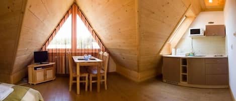 Appartement Standard, 1 chambre, vue ville | Coin séjour | Télévision LCD