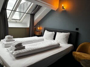 Kahden hengen standard-huone | Työpöytä, silitysrauta/-lauta, ilmainen Wi-Fi