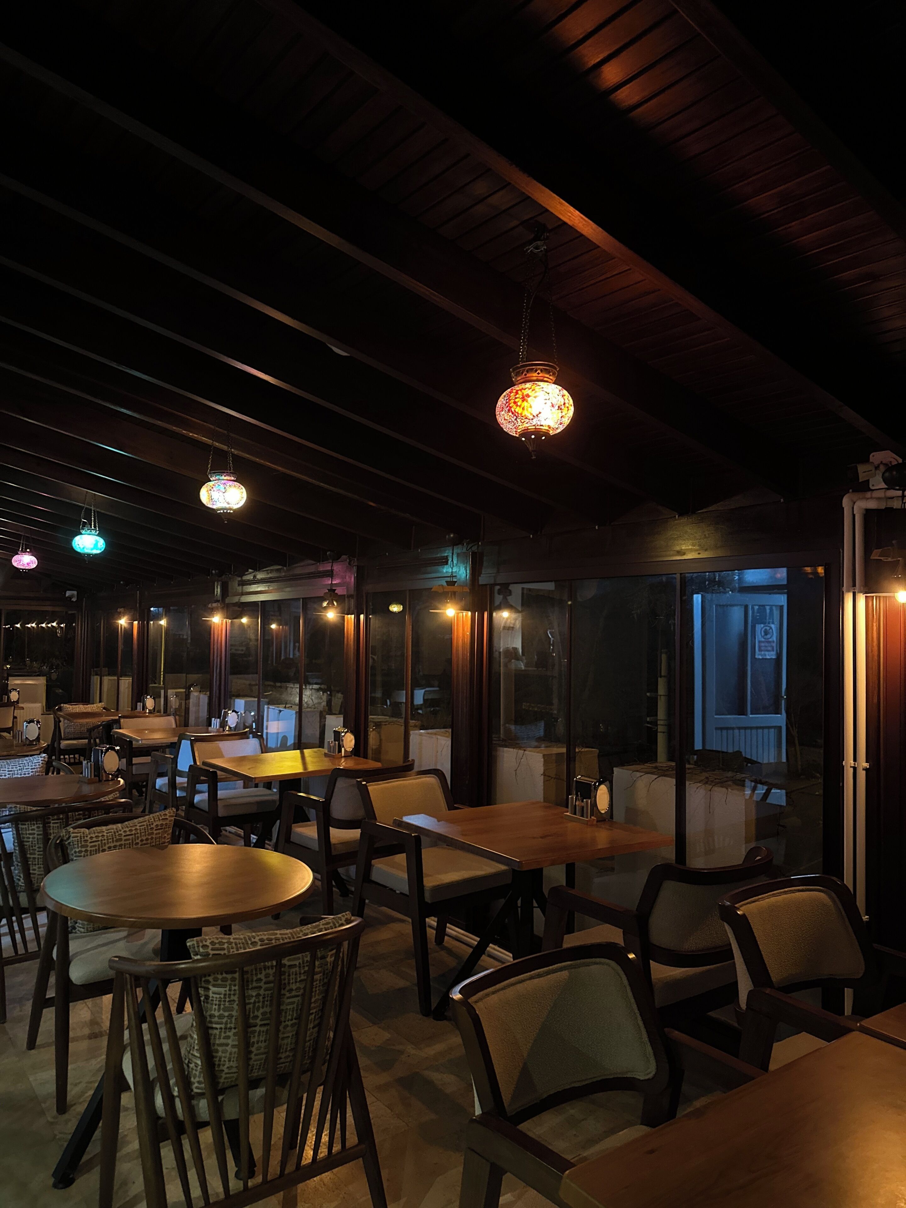 Breakfast, lunch, dinner served; al fresco dining 