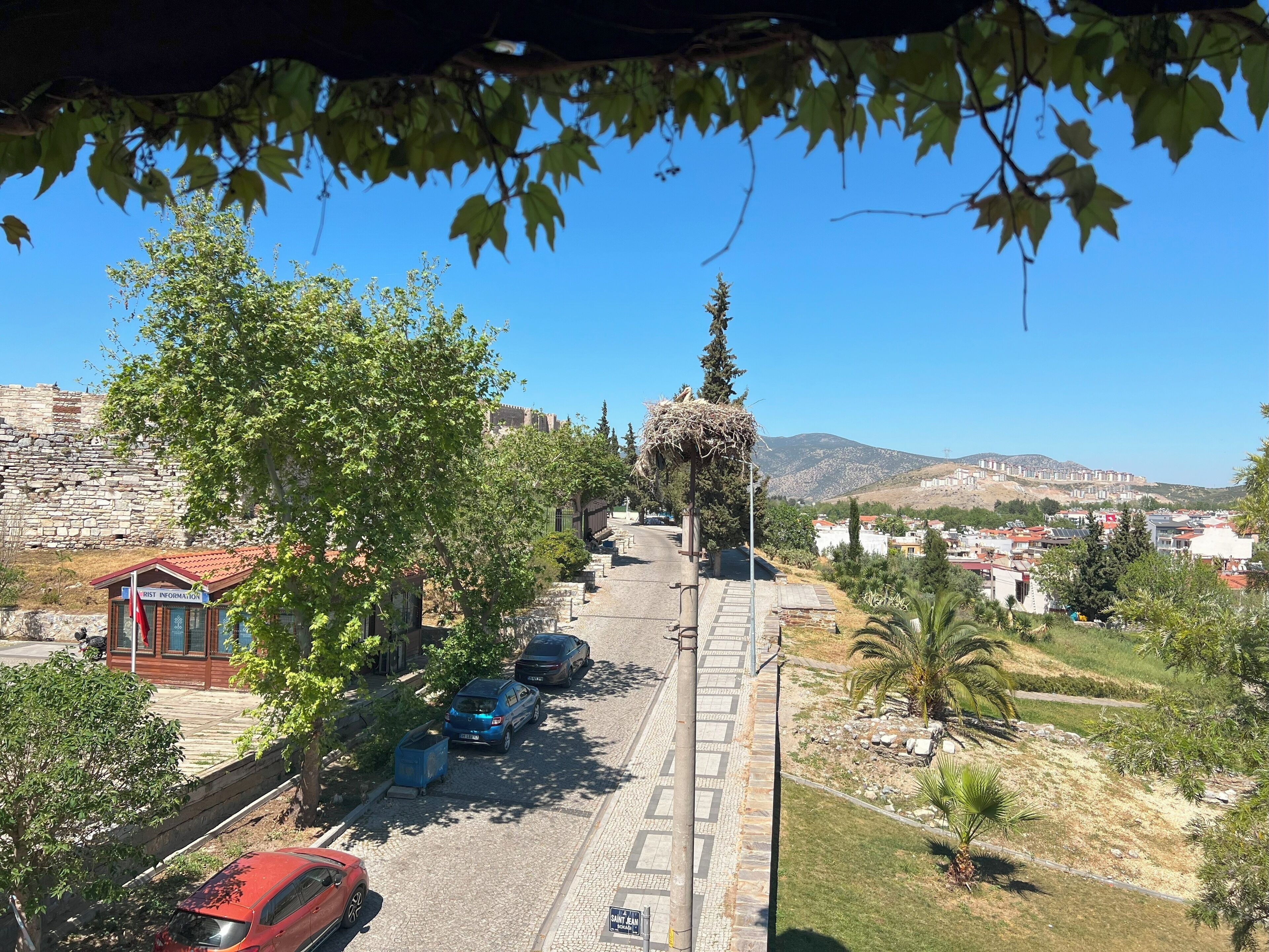 standard triple room | premium bedding, iron/ironing board, free wifi, bed sheets