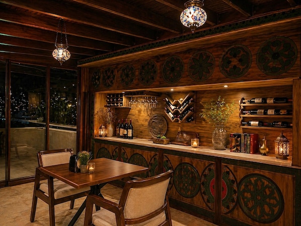 Breakfast, lunch and dinner served - Hotel Bella (Selçuk)