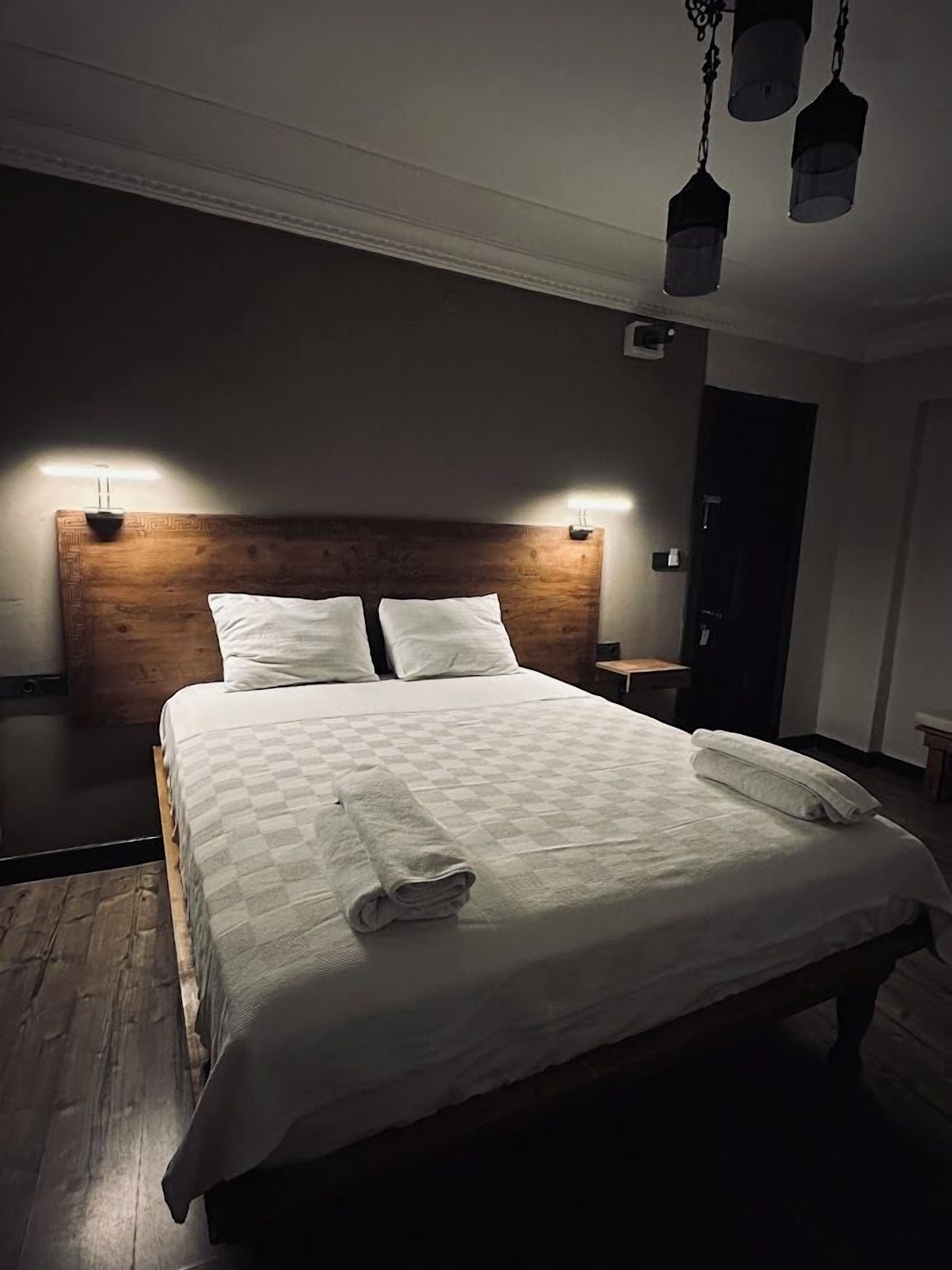 Phòng dành cho gia đình | Bộ đồ giường cao cấp, bàn ủi/dụng cụ ủi quần áo 